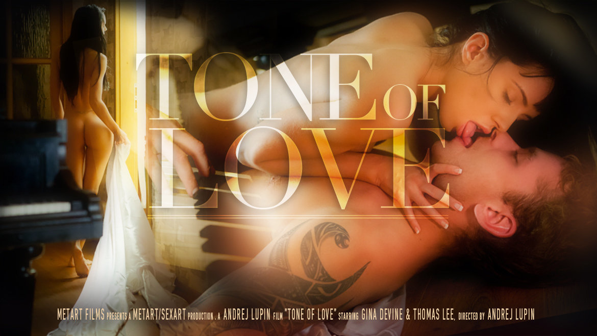Tono di Amore (Gina Devine) - SexArt